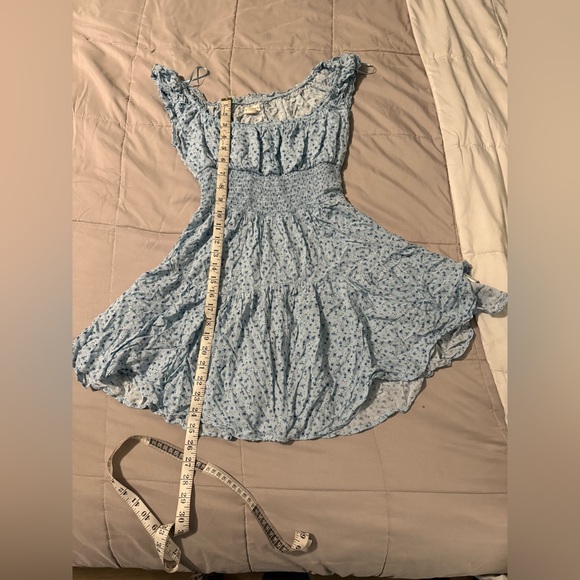 Aeropostale Blue Floral Smocked Top - Picture 3 of 5